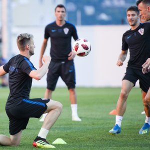 Rakitić, Mandžukić, Kramarić, Perišić,