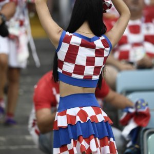 Navijači na stadionu u Sočiju, Hrvatska - Rusija