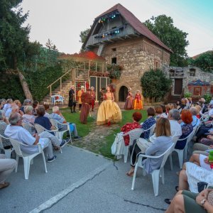 Premijera Gričke vještice na Opatovini