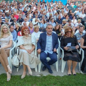 Natalija Prica Oreški, Vesna Kusin, Milan Bandić, Ana Lederer i Petra Lederer