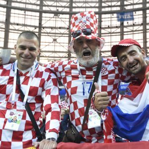 Navijači na stadionu Lužnjiki, Hrvatska - Engleska