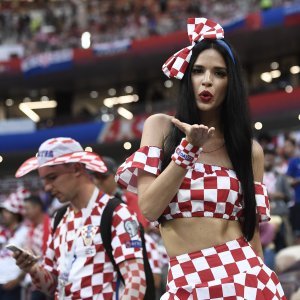 Navijači na stadionu Lužnjiki, Hrvatska - Engleska