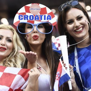 Hrvatski navijači na tribinama stadiona Lužnjiki