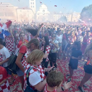 Zadar: Navijači slave na Forumu unatoč porazu u finalu od Francuske