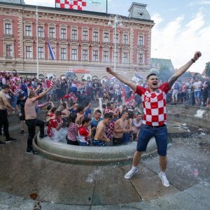 Zagreb: Hrvatsko srebro na Svjetskom prvenstvu proslavili kupanjem u Manduševcu