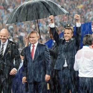 Gianni Infantino, Vladimir Putin, Emmanuel Macron, Kolinda Grabar Kitarović, Zlatko Dalić