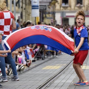 Doček navijača u Frankopanskoj ulici u Zagrebu