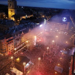 Vatreni na Trgu bana Jelačića