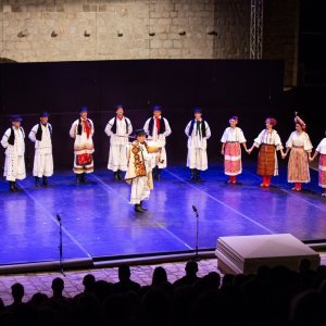 Folklorni ansambl Lado održao koncert na tvrđavi Revelin