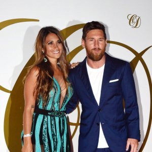 Nogometaš Lionel Messi i njegova supruga Antonella