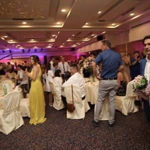 Svadbena večera kćeri Mate Bulića, Katje i Tome Drmića u hotelu Le Meridien Lav