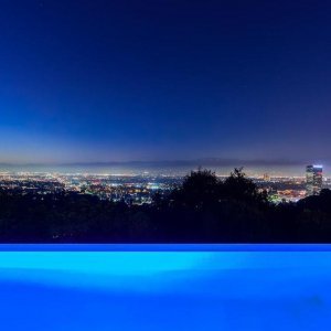 Glumica Jennie Garth prodaje svoj luksuzni dom u Los Angelesu