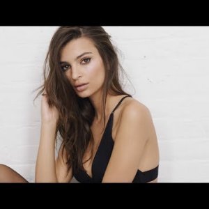 Emily Ratajkowski za DKNY