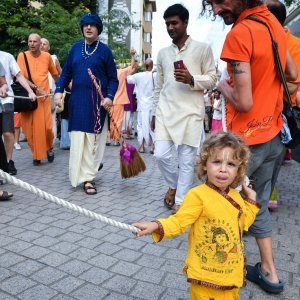 Indijski festival kočija ili Ratha-yatra na ulicama Zagreba