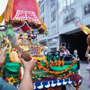 Indijski festival kočija ili Ratha-yatra na ulicama Zagreba