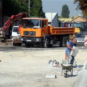 Radovi na rekonstrukciji prometnice i tramvajske pruge na Zapadnom kolodvoru