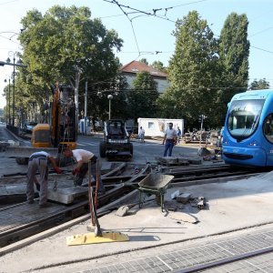 Radovi na zamjeni tramvajskih tračnica na križanju Ilice i Ulice Republike Austrije