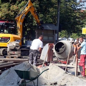 Radovi na zamjeni tramvajskih tračnica na križanju Ilice i Ulice Republike Austrije