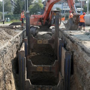 Postavljanje odvodnih cijevi za odvod oborinskih voda u Škorpikovoj