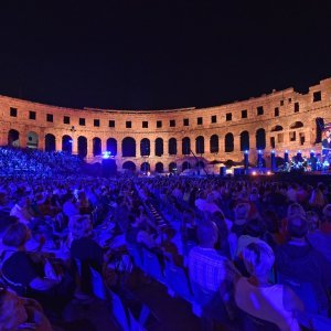 Stjepan Hauser s prijateljima održao koncert u Areni