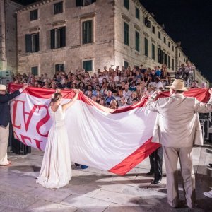 Ispred crkve sv. Vlaha zatvorene su Dubrovačke ljetne igre