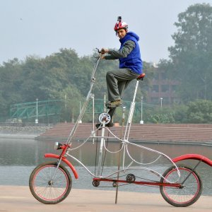 Rajeev Kumar i njegov divovski bicikl