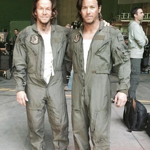 Mark Wahlberg i Dan Mast u 'Transformerima: Posljednjem vitezu'
