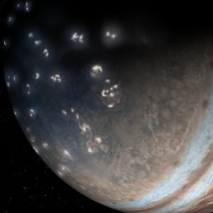 Jupiterov sjeverni pol neprekidno odzvanja udarima munja