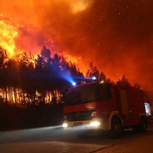 Vatra se 17. srpnja 2017. našla nadomak Splita. Vatrogasci, vojska i građani branili su splitska predgrađa, ali i raketnu bazu