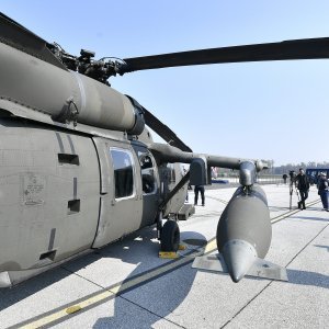 Predstavljanje višenamjenskog helikoptera Black Hawk