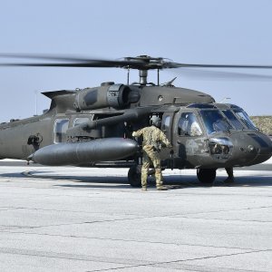 Predstavljanje višenamjenskog helikoptera Black Hawk