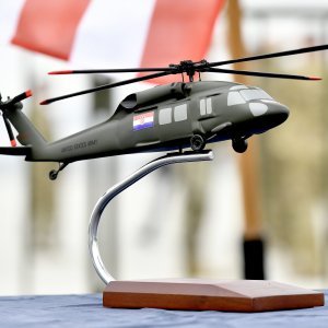 Predstavljanje višenamjenskog helikoptera Black Hawk