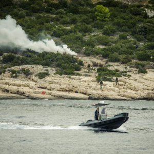 Pomorsko zračni desant i vatrena potpora pomorskim snagama na vojnom poligonu Žirje