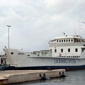 Šibenik: Katamaran i trajekt zbog jakog juga nisu mogli isploviti