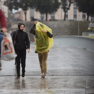 Jako jugo i kiša na zadarskom području