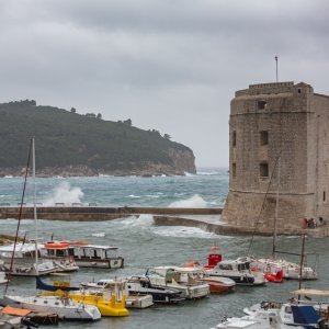 Olujno jugo u Dubrovniku