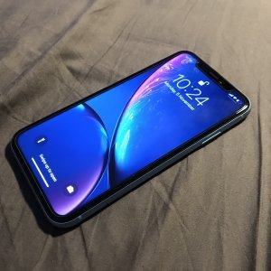 Apple iPhone XI