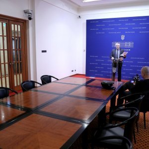 Novinari bojkotirali konferenciju za medije Željka Glasnovića