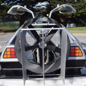 Vodeni DeLorean