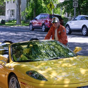 Žuti Ferrari - na doručku sa suprugom Ricky