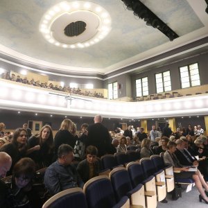 U kazalištu Komedija održana premijera predstave 'Tulum u samostanu'