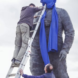 Postavljanje kipa Franje Tuđmana na križanju Vukovarske i Hrvatske bratske zajednice