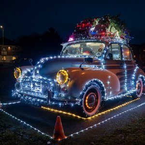 Božićni automobil