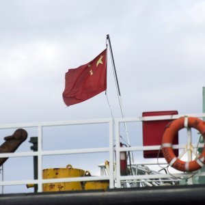 Kineski brod ZHEN HUA 7 doveo brodove koji će graditi Pelješki most