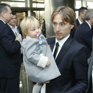 Vanja i Luka Modrić s djecom