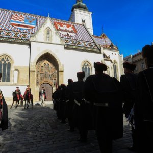 Novogodišnja smjena straže vojno povijesne postrojbe Počasne satnije Kravat pukovnije