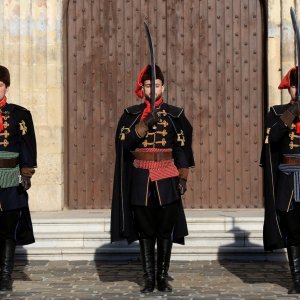 Novogodišnja smjena straže vojno povijesne postrojbe Počasne satnije Kravat pukovnije