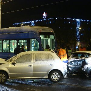 Krš i lom na Maksimirskoj