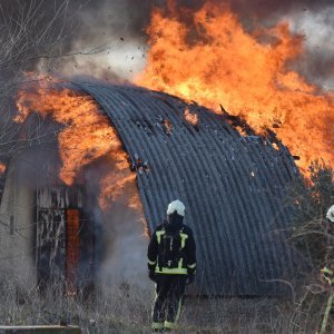 Šibenik: U potpunosti izgorio Hangar