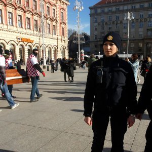 Promocija filma Koja je ovo država nošenjem lijesa po centru grada